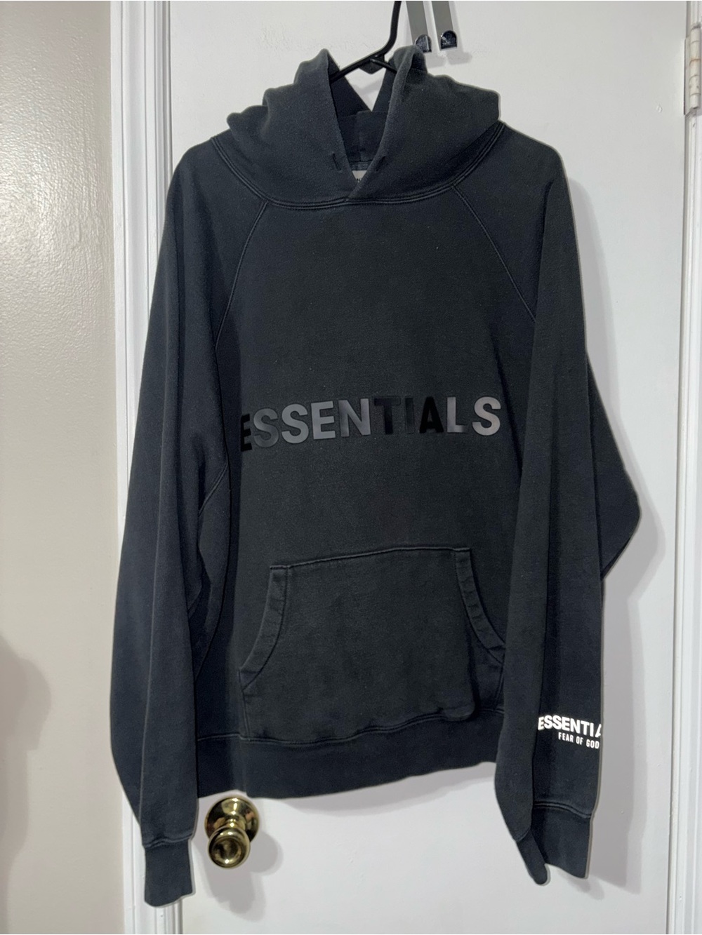 Fear of God Essentials Black Pullover Hoodie Large